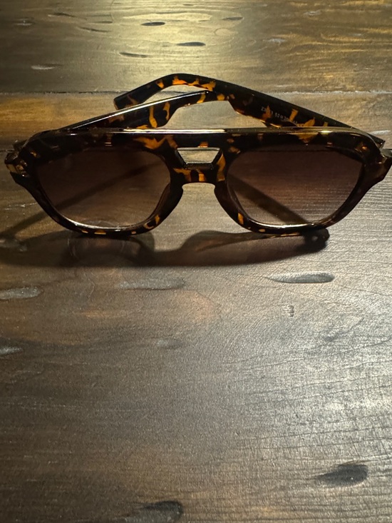 Generic Accessories - Tortoiseshell Rectangle Aviator Sunglasses - Brown Lenses
